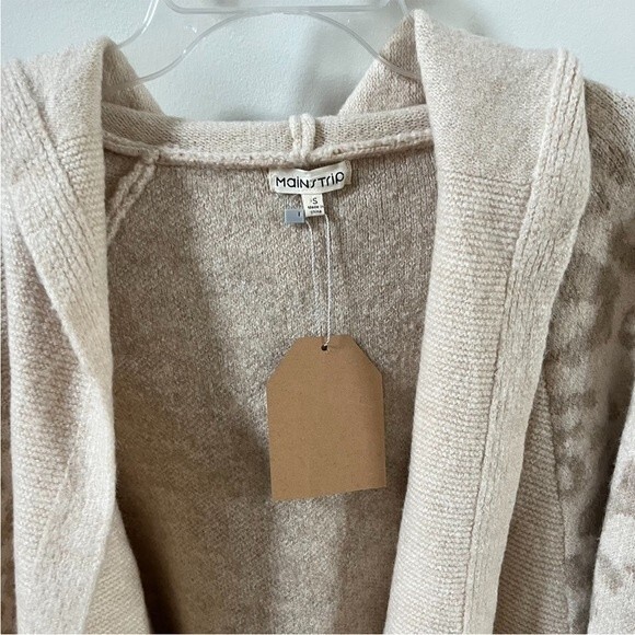 Main Strip For Comfort’s Sake Hooded Leopard Cardigan in Taupe S NWT - Picture 6 of 10